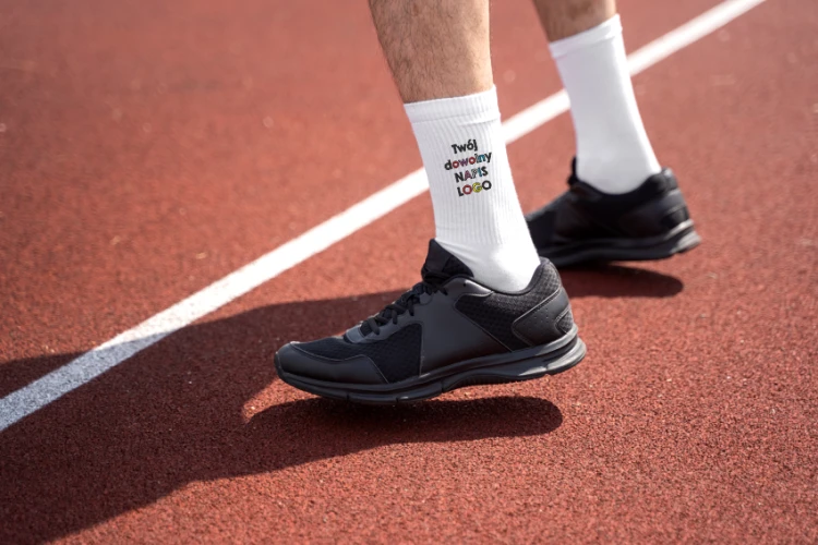 Skarpetki do biegania z nadrukiem  3.png