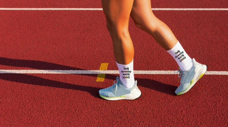 Skarpetki do biegania z nadrukiem  4.png